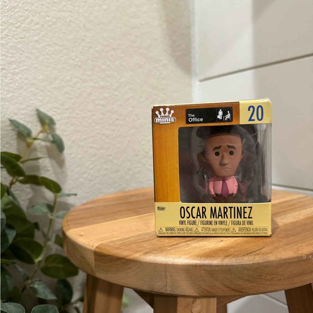 NWT Funko mini The Office “Oscar Martinez” figure number 20